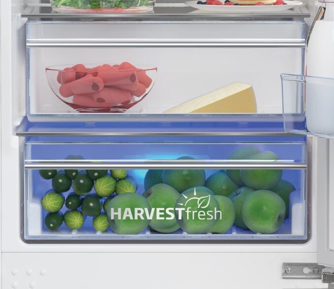 Beko ugradbeni frižider BCNA 275 E4FN