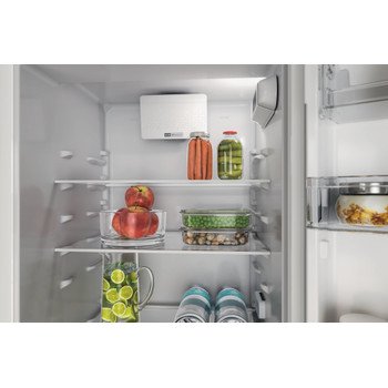 Whirlpool ugradbeni frižider WHC20D031B1