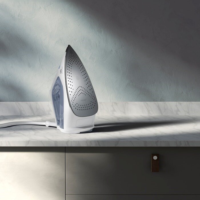 Electrolux pegla na paru E7SI1-4WB